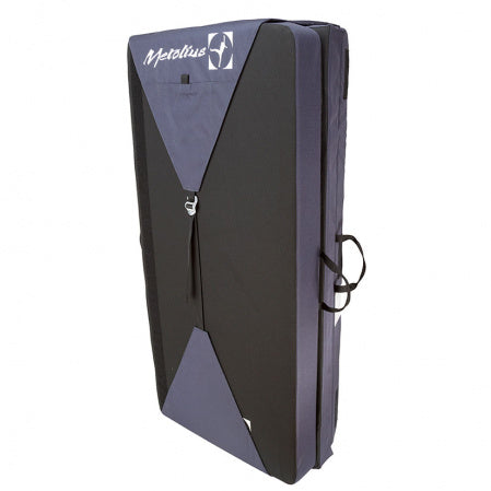 magnum bouldering pad front